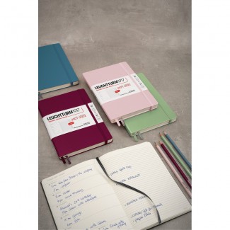 LEUCHTTURM1917 Medium (A5) Weekly Planner 2023 & Notebook 18 maanden