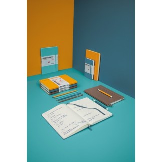 LEUCHTTURM1917 Medium (A5) Weekly Planner 2023 & Notebook