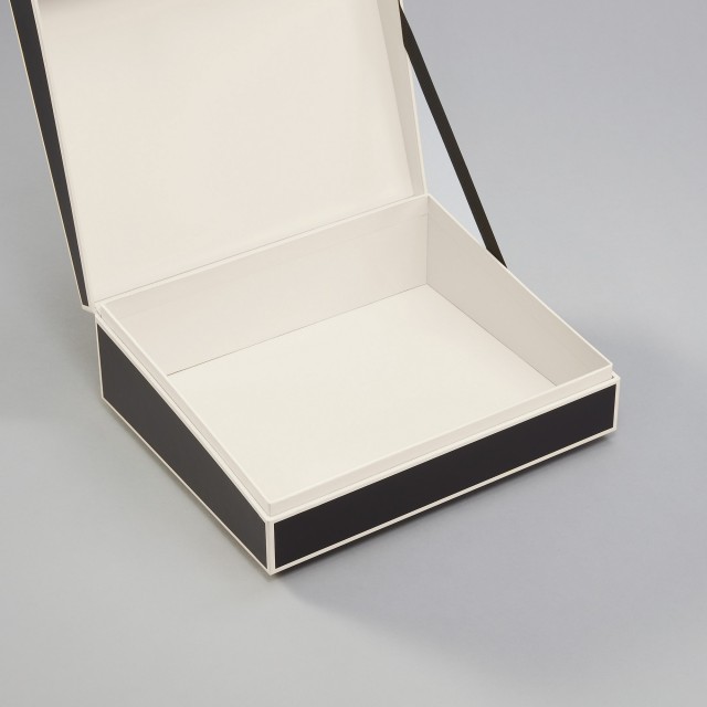 Semikolon Document Box